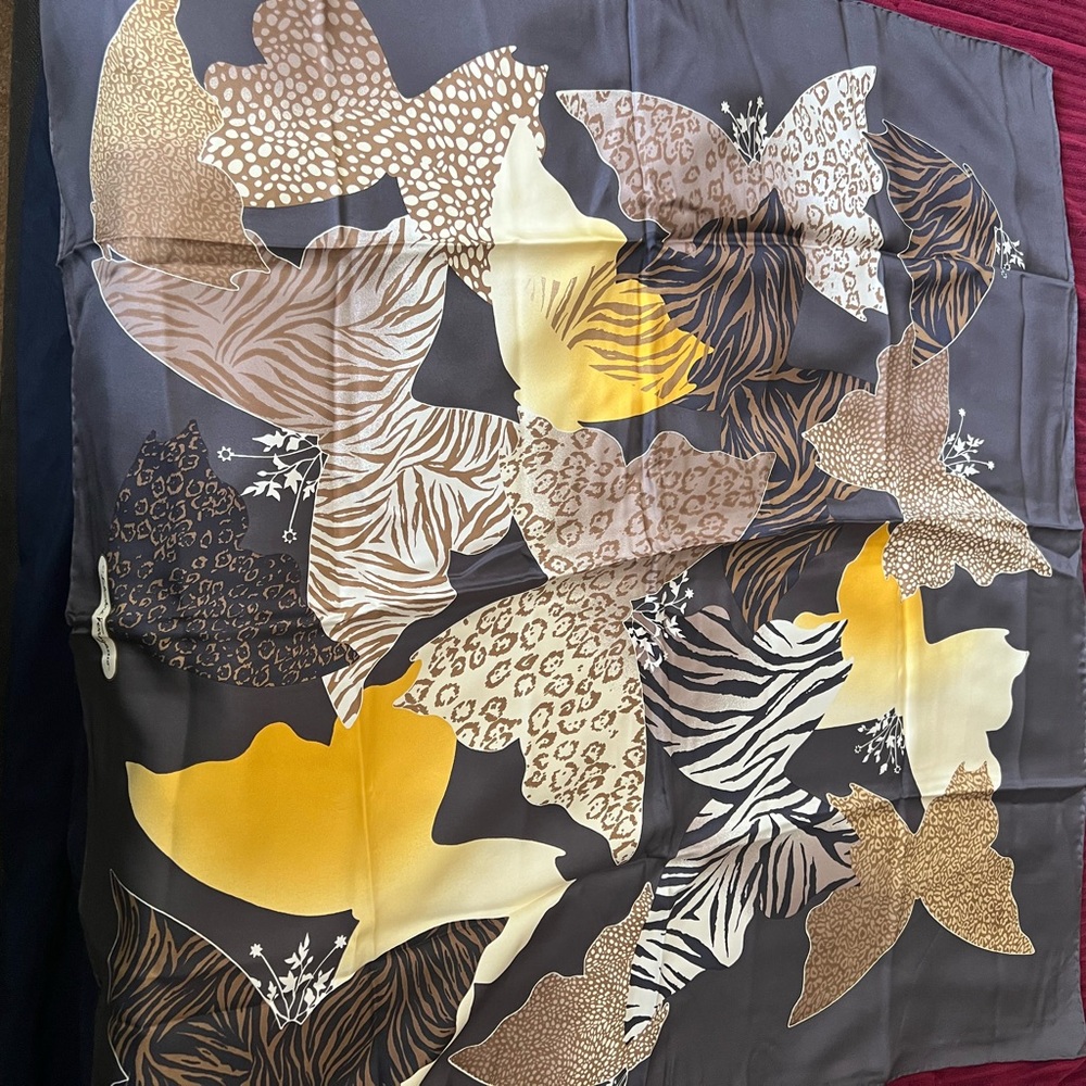 Salvatore Ferragamo Leopard Print Scarf
